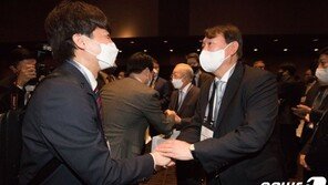 이준석 “윤석열, 김종인에 매달려야 아니면 어려움이…尹과 1시간 정치얘기”