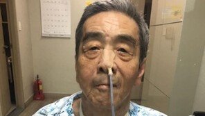 뇌출혈 투병 이외수, 병상서 힘겹게 내뱉은 두글자 “관심”