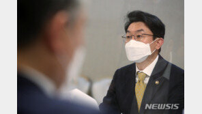 정부 “최저신용자 햇살론 금리 2%p↓”…서민 금융 문턱 낮춘다