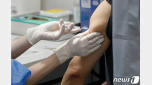 美CDC·FDA “백신 접종 완료자, 현재로선 부스터샷 필요 없어”