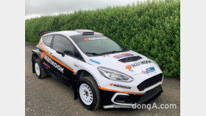 한국타이어, 레전드 드라이버 ‘키이스 크로닌’ 후원