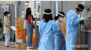 정부 “수도권, 4단계 이견 없었다…2주 뒤 확산세 꺾일 듯”