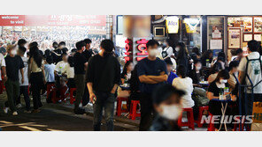 오후 10시까지 확진 1270명 넘어…전날 1316명 기록 넘어설듯