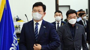 與 탈당거부 한 달째 ‘징계 희박’…“선당후사 의원에 보상”