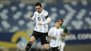 메시, 한 풀었다… 아르헨티나, 브라질 꺾고 28년 만에 코파 우승