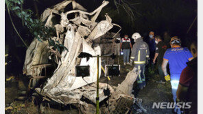 터키 동부서 난민 태운 버스 전복…12명 사망