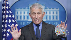 파우치 “지역 차원에서 코로나 백신 접종 강화해야”