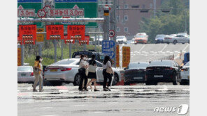 전국 대부분 ‘폭염 특보’ 발효 중…충북·강원 최대 80㎜ 소나기