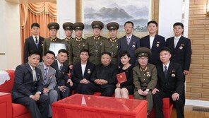 당 간부는 징계, 예술인들은 치하…김정은 행보 ‘확연한 차이’