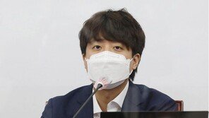 이준석 “여가·통일부, 수명 다했거나 역할 없는 부처들”