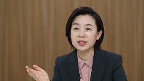 野 “4차 대유행 책임 ‘세금 루팡’ 기모란 경질해야”