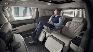 “대형 세단 타는 기업 CEO들 주목”… 기아, ‘카니발 하이리무진 4인승’ 출시