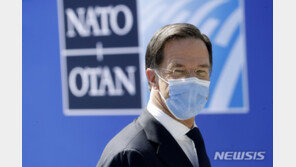 네덜란드 총리 “방역 완화 일렀다” 사과…스페인도 다시 고삐