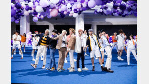 방탄소년단, 美 ‘지미 팰런쇼’서 신곡 퍼포먼스 “심장 뛰게 하는 곡”