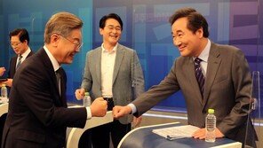 이재명 “이낙연, 박정희 찬양” vs 李 “왜곡날조”…신경전 고조