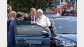 ‘결장 절제술’ 프란치스코 교황, 입원 10일만에 퇴원