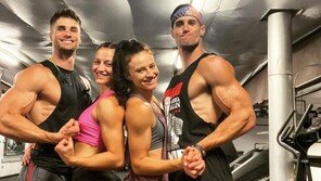 “겹사돈 예약”…쌍둥이 형제와 사랑에 빠진 쌍둥이 자매