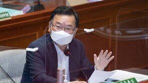 ‘80% 고수’ 김부겸 “여야 합의하면 전국민 재난금 검토”