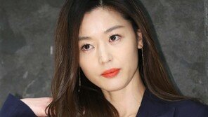 시어머니 코로나19 확진…전지현은 “건강 이상 無”