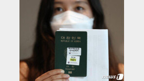 시노팜 논란 속 델타변이 급증…해외 자가격리 면제 재검토 논란