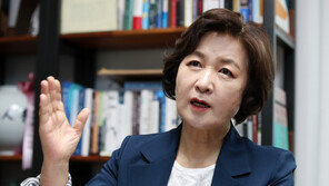 추미애 “이낙연 후보는 사라지고 측근들 나서 인신공격”