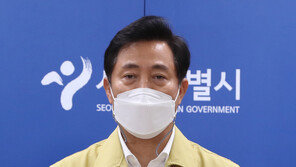 고개숙인 오세훈 “서울 방역 총책임자로서 진심으로 죄송”