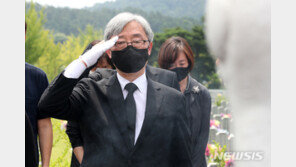 대선 앞둔 제헌절, 與 ‘최재형 비판’ vs 野 ‘정권교체’