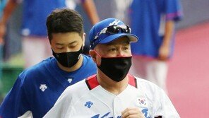 정은원·강재민 안뽑은 이유? 김경문 감독은 말을 아꼈다