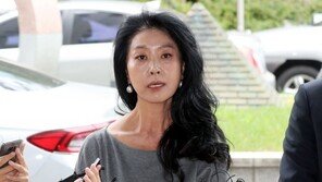 김부선 “이재명, 총각이라 속이고 접근할 때도 그 팔부터 보여줬다”