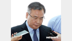 경찰, ‘포르셰 의혹’ 박영수 입건 조사…“절차대로 수사”