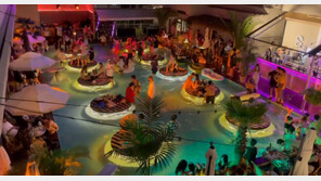 2단계 양양에 ‘원정 유흥’ 관광객 집결…‘노마스크 풀파티’ 논란