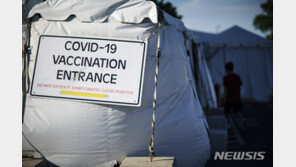 캐나다는 열었는데 미국은 국경 봉쇄…WP “국경지역 분노 유발”