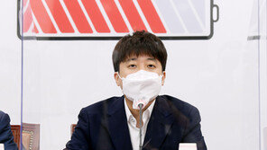 이준석 “文, 국정원 댓글 사건 때 뭐랬나…즉각 사과해야”