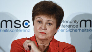 IMF, 올해 경제성장률 6% 유지… “경기회복, 백신 접종속도에 달려”