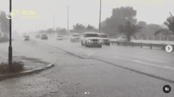 두바이 사막에 때 아닌 폭우 알고 보니…17억짜리 인공강우