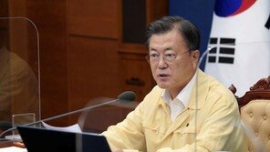 文, ‘청해부대 감염’ 8일만에 SNS사과…“세심히 못살펴 송구”