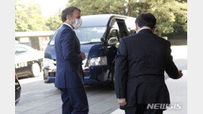 마크롱 佛 대통령 도쿄 도착…개회식 참석 ‘유일 정상’