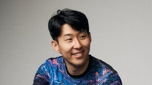 손흥민, 토트넘과 4년 재계약…“우승하는 선수로 기억되고파”