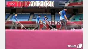 올림픽 열리고 있는 도쿄, 코로나 확진자 폭증