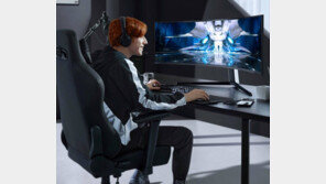 미니LED 적용한 삼성 커브드 게이밍 모니터