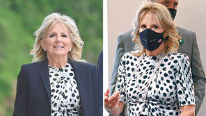 日 간 질 바이든 ‘재활용 패션’… 수수한 매력 빛나