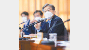 중재 안되는 ‘李李 갈등’… 與내부 “서로 선넘어 당원들도 두쪽” 