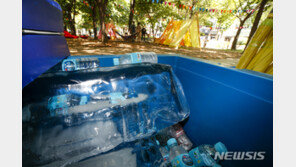 ‘낮 최고기온 36도’ 가마솥 더위…전국 곳곳 소나기