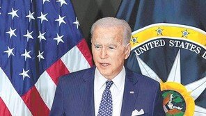 바이든 “러, 사이버공격으로 내년 선거 개입… 실제 전쟁 될 수도” 