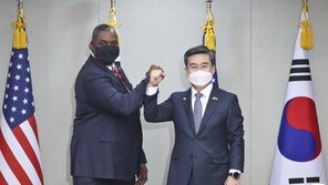韓美 국방장관 통화…다음달 연합훈련 등 논의