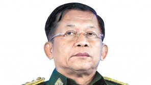 미얀마 쿠데타 주역, 셀프 총리 취임… ‘1년 비상통치’ 약속 깨고 집권 연장