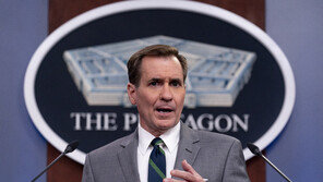 美국방부 “한미 훈련 중단 요청받은 적 없어…함께 결정”