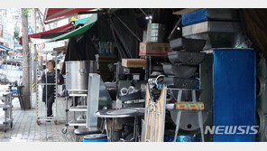 코로나 직격탄 맞은 자영업자…1년 새 주점 14%·호프 11% 폐업