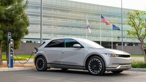 “친환경차 잘 달리네”…현대차, 美 판매 4배 늘어