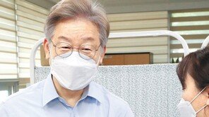 이재명 “경선완주보다 도지사직 사수”… 이낙연측 “말한 그대로 경선 포기하라”